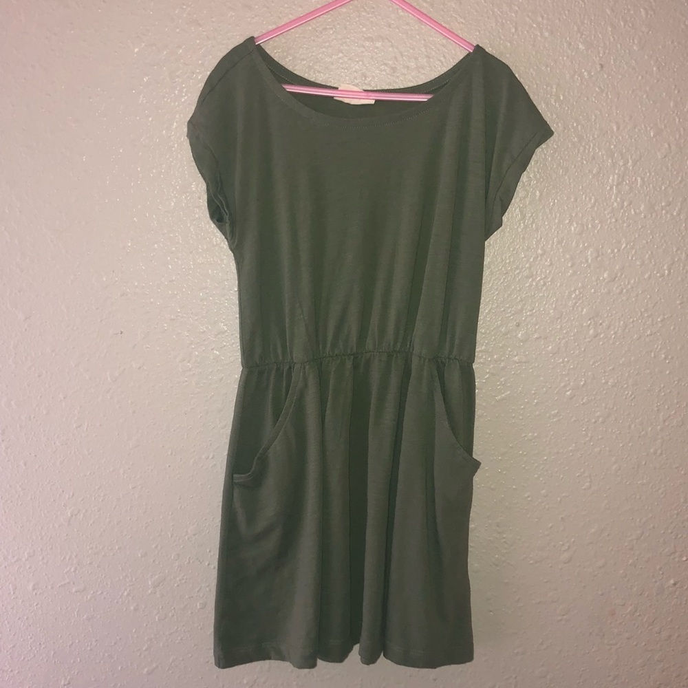Girls crazy 8 olive green pocket dress size S(5/6)